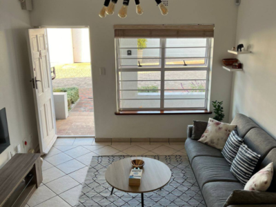 Seaview Lodge Apartment by Ustay